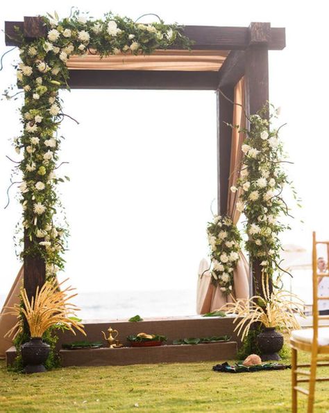 Poruwa Ceremony Design Poruwa Designs, Poruwa Ceremony, Navy Blue Wedding Theme, Green Themed Wedding, Wedding Stage Design, Ganpati Decoration Design, Mandap Decor, Ceremony Design, Blue Themed Wedding