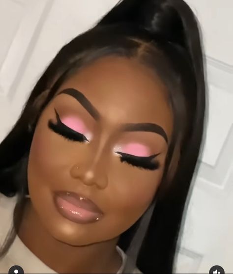 Full Glam Makeup Looks Black Women, 18th Photoshoot, Nicki Concert, Makeup 2022, Birthday Makeup Looks, Glitter Makeup Looks, Makeup Images, Prom Makeup Looks, Makeup For Black Skin