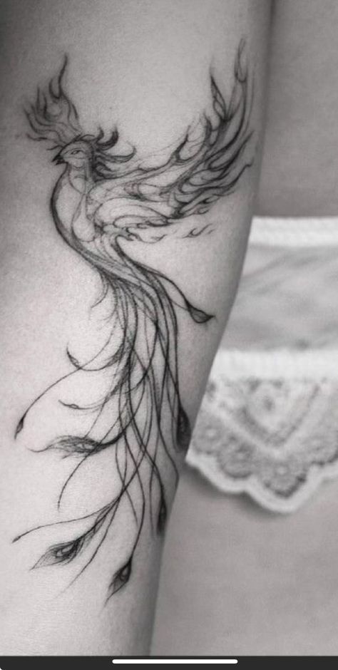 Feniks Tattoo, Spine Tattoo Designs, Phoenix Tattoo Feminine, Small Phoenix Tattoos, Bird Tattoos For Women, Phönix Tattoo, Wrist Tattoo Ideas, Phoenix Tattoo Design, Art Statement