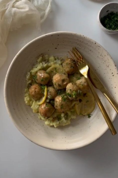 Giada Chicken Piccata Meatballs | Giada Recipes Chicken Piccata Meatballs Giada, Giada Meatballs, Giada Chicken Piccata, Chicken Piccata Meatballs, Giada De Laurentiis Recipes, Lemon Chicken Piccata, Giada Recipes, Chicken Piccata, Giada De Laurentiis