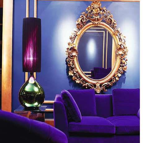 Portugal Interior, Purple Furniture, Blue Lounge, Peacock Decor, Mirror Ideas, Mirror On The Wall, Beautiful Rooms, Blue Sofa, House Things