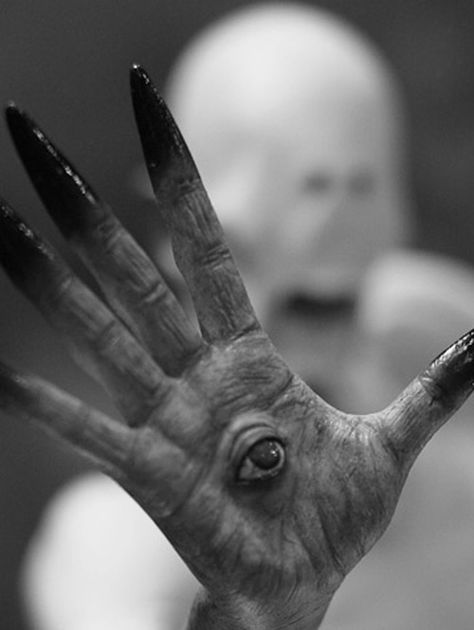 From Pan's Labyrinth by Guillermo del Toro.  The scariest part of that movie has these hands. Pan's Labyrinth, Doug Jones, Horror Photography, Ange Demon, Arte Inspo, Scary Movies, Horror Art, Horror Films, Labyrinth