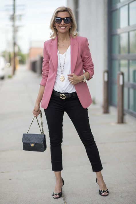 On my blog today I have styled our new Rosalie Blazer in two different ways. First look is with my black skinny jeans and our Ivory rayon jersey top and the second one with our beautiful Floral print faux wrap dress. All available in our shop www.jacketsociety.com Outfits With Pink Blazer, Rose Blazer Outfit, Blazer Rose Outfit, Floral Blazer Outfit, Pink Black Outfit, Black Womens Fashion, Jacket Society, Pink Blazer Outfit, Blazer Rose