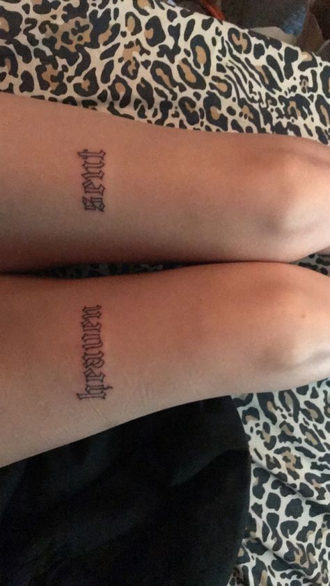 Across Knee Tattoo, Word Tattoo On Leg, Words On Knees Tattoo, Tattoed Legs Woman, Word Knee Tattoos, Knee Lettering Tattoo, Word Leg Tattoos, Knee Word Tattoo, Over The Knee Tattoo Words