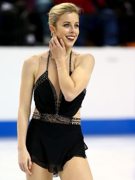 Figure Skating Quotes, Spartacus Workout, Carolina Kostner, Us Figure Skating, Ashley Wagner, Twirling Costumes, Dancer Photography, Kim Yuna, Figure Dress