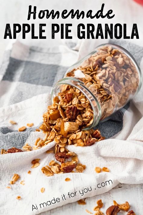 Apple Pie Granola, Granola Oats, Incredible Desserts, Apple Granola, Granola Recipe Homemade, Homemade Apple Pie, Low Calorie Breakfast, Breakfast Goodies, Apple Pie Spice