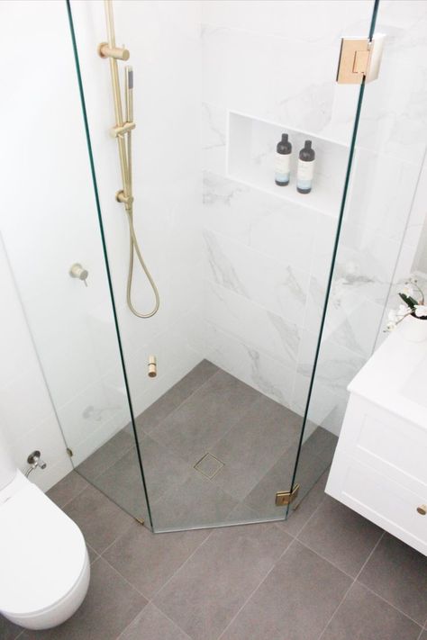 Small En Suite, Marble Feature Wall, Shaker Style Vanity, Tiny Shower Room, Brushed Brass Shower, Brushed Brass Tapware, Small Ensuite Bathroom, Small Bathroom Renos, Frameless Shower Screen