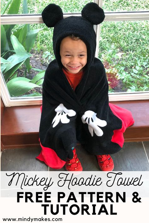 Mickey Mouse Hooded Towel Tutorial - Mindy Makes Diy Hooded Towel, Hooded Towel Tutorial, Clown Crafts, Mickey Hoodie, Kids Hooded Towels, Baby Clothes Patterns Sewing, Diy Towels, Baby Bath Towel, Hooded Bath Towels