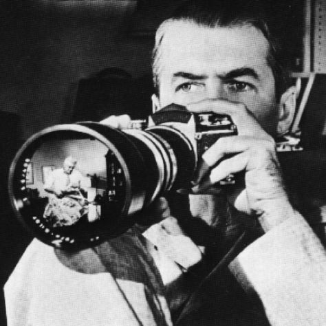 James Stewart in Rear Window Holding A Camera, Male Gaze, Hitchcock Film, Alfred Hitchcock Movies, James Stewart, I Love Cinema, Great Films, Alfred Hitchcock, Classic Films