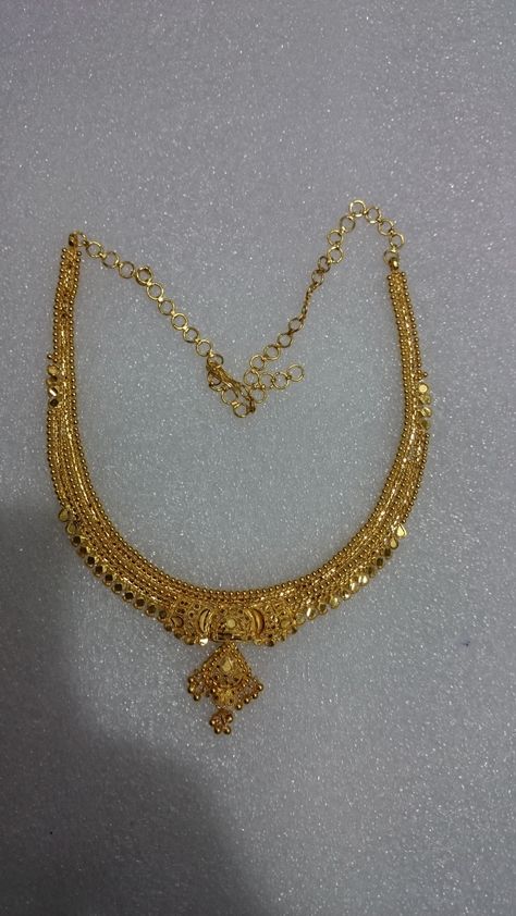 20grams Gold Necklace Designs, 20 Grams Gold Necklace Designs, Gold Plated Jewelry Indian, Indian Gold Necklace Designs, Jewel Design, Gold Jewels Design, Antique Necklaces Design, Gold Jewelry Outfits, Black Beads Mangalsutra Design