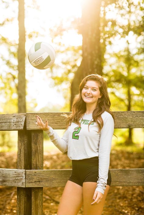 Senior Pictures With Volleyball, Volleyball Photoshoot Ideas Outside, Senior Sports Pictures Volleyball, Senior Photos Volleyball, Senior Picture Volleyball, Senior Picture Ideas Volleyball, Outdoor Volleyball Senior Pictures, Volleyball Picture Ideas Individual, Senior Picture Ideas Sports Volleyball Photography