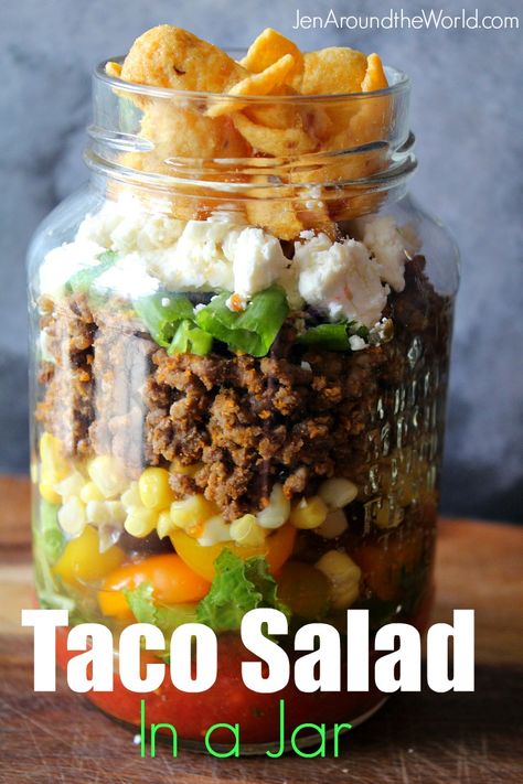 Recipe For Taco Salad, Taco Salad In A Jar, Layered Taco Salad, Mason Jar Meal Prep, Layered Taco Salads, Mason Jar Lunch, Layered Taco, Taco Salat, Mason Jar Recipe