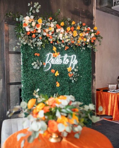 Bridal Shower Grass Backdrop, Bridal Shower Margaritas, Summer Bridal Shower Backdrop, Fall Floral Bridal Shower Theme, Grass Wall Backdrop Bridal Shower Ideas, Bridal Shower Burnt Orange, Orange Theme Decor, Aperol Spritz Bridal Shower Theme Backdrop, Bridal Shower Flower Backdrop