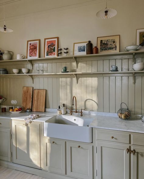 Kitchen Beadboard, Beadboard Kitchen, Kitchen Open Shelves, Home By The Sea, Beadboard Backsplash, Victorian Kitchen, Cottage Kitchens, Cottage Life, Classic Kitchen