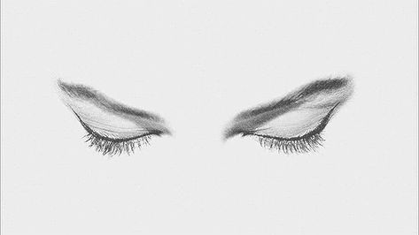 Blink Eyes Opening Gif, Drawing Animation Gif, Girl Illustration Art, Eyes Gif, Piskel Art, Eye Liner Tricks, Zoom Photo, Winged Liner, Celebrity Makeup Artist