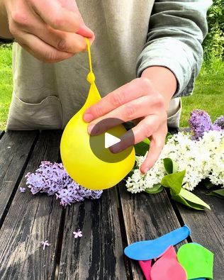 How I make flower ice balls | Upgrade your ice game 💪🧊🌸 | By LADbible AustraliaFacebook Ice Balls With Flowers Inside, Flower Ice Balls, Flower Ice Cubes, Ice Games, Ice Bubble, Fancy Ice, Ice Globes, Floral Ice, Christmas Decorations Centerpiece