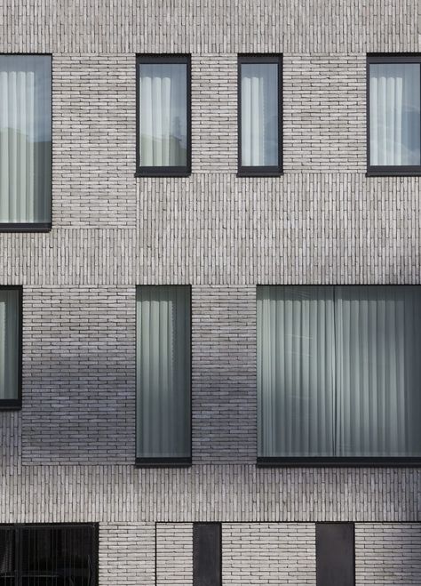 UAU collectiv , Philippe Van Gelooven · House S · Divisare Exterior Wall Cladding, Brick Cladding, Brick Detail, Cladding Materials, Brick Architecture, Brick Facade, Modern Architecture House, Brick Design, Building Facade