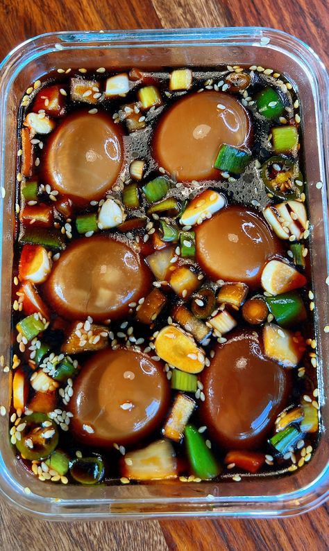 Soy Sauce Soft Boiled Egg, Soft Boiled Marinated Egg, Pho With Egg, Asian Pickled Eggs Recipe, Japanese Boiled Egg Recipe, Shoyu Eggs Recipe, Quail Egg Marinated, Soy Sauce Soaked Eggs, Soft Boiled Soy Sauce Eggs