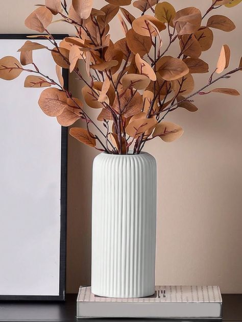 1pc Striped Plastic Vase Modern Decorative Floral Arrangement OrnamentI discovered amazing products on SHEIN.com, come check them out! Plastic Vase, Dining Table Decoration, Landscape Plants, Vase Modern, Flower Vases Decoration, Bohemian Flowers, Plastic Flower, Flowers Home, Dry Plants