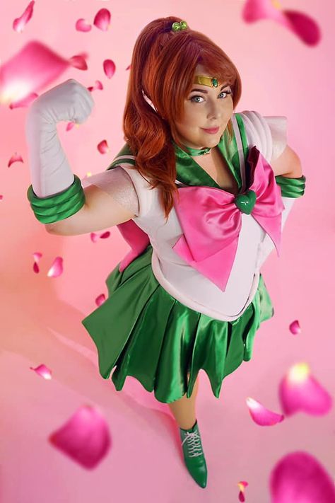 Plus size Super Sailor Jupiter Cosplay Sailor Pluto Cosplay, Cosplay Plus Size, Sailor Jupiter Cosplay, Sailor Moon Cosplay Costumes, Sailor Mars Cosplay, Black Widow Cosplay, Moon Cosplay, Plus Size Cosplay, Plus Size Costumes