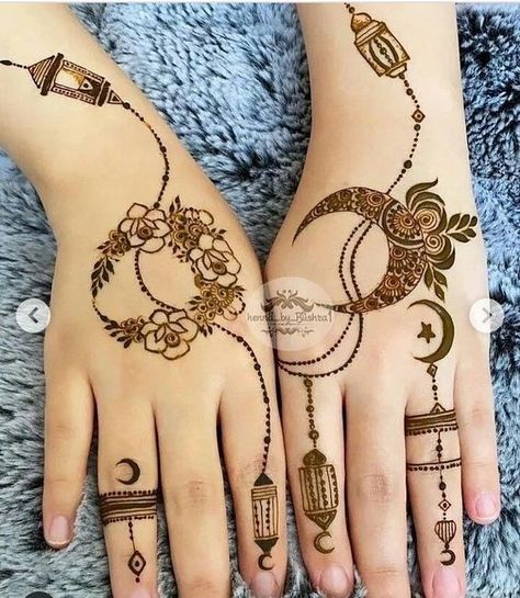 Minimalist Mehendi, Hanna Tattoo, Beautiful Mehndi Designs, Eid Mehndi, Henna Hand, Finger Henna Designs, Tato Henna, Easy Henna, Eid Mehndi Designs