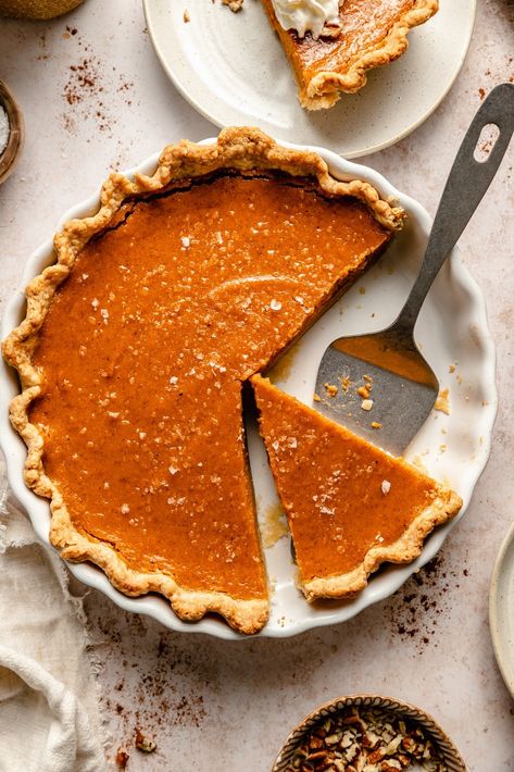 Bourbon Sweet Potato Pie, Ground Turkey Meatloaf, Bourbon Sweet Potatoes, Tartiflette Recipe, Allergy Recipes, Treacle Tart, Pie Thanksgiving, Sweet Potato Pies Recipes, Maple Bourbon