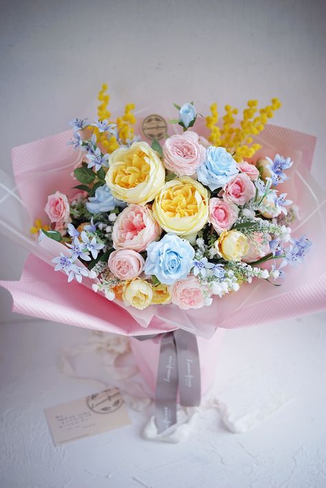 Pastel Bouquet, Luxury Flower Bouquets, Flower Box Gift, Gift Bouquet, Flowers Bouquet Gift, Bouquet Arrangements, Flower Therapy, Beautiful Bouquet Of Flowers, Luxury Flowers