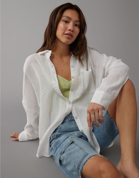 AE Go Big Beach Shirt White Jeans Men, Sage Green Color, Athletic Fit Jeans, Outfit Inspo Summer, Jean Trends, Curvy Jeans, Graduation Outfit, Beach Shirt, Women Denim Jeans