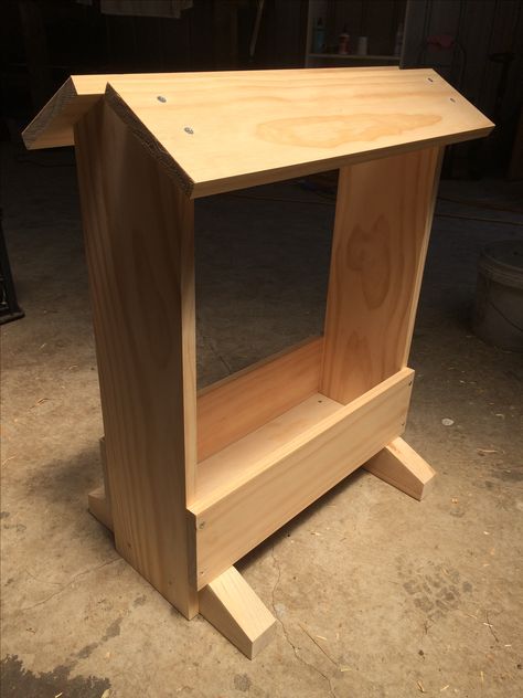 Saddle stand How To Build A Saddle Rack, How To Build A Saddle Stand, Wood Saddle Rack, Saddle Horse Stand, Saddle Stands Wooden, Wood Saddle Stand, Horse Saddle Stand, Diy Saddle Stand, Tack Shed Ideas