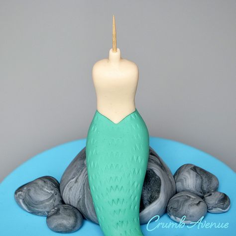 Ariel Cake Toppers, Mermaid Tutorial, Ariel Cake, Little Mermaid Cakes, Mermaid Birthday Cakes, Mermaid Cake Topper, Birthday Mermaid, Cake Decorating With Fondant, Fondant Cake Topper