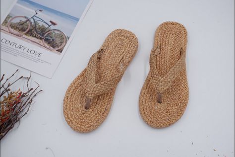 Excited to share this item from my #etsy shop: Summer Sandals, Hotel slippers, Slippers bridesmaid, Raffia Shoes, Barefoot, Seagrass Slippers, Greek sandals, Bachelorette Slippers, Sandal #newyears #white #bacheloretteparty #gray #greeksandals #sandals #sandalssummer #beach #bohemian #pompomsandal #beachsandal Bachelorette Slippers, Slippers Bridesmaid, Bee Project, Sandal Hotel, Bohemian Hotel, Hotel Slippers, Straw Sandals, Raffia Shoes, Pom Pom Sandals