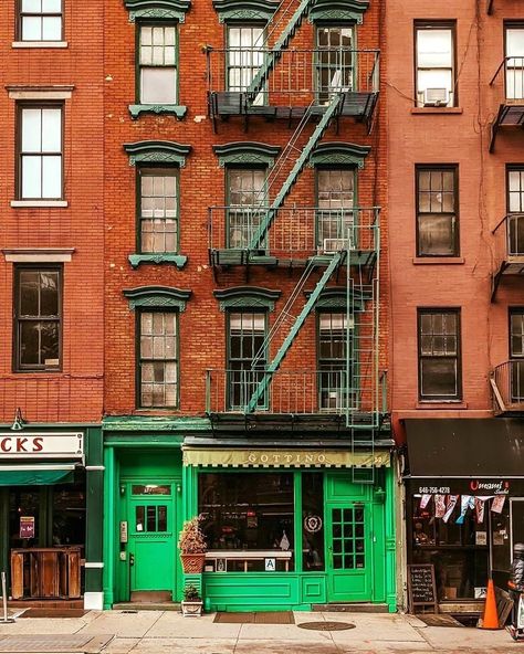 Brick Apartment, Apartments Exterior, Victorian Village, New York Buildings, Scale Model Building, Railroad Art, Autumn In New York, Lovely Poster, Lan Can