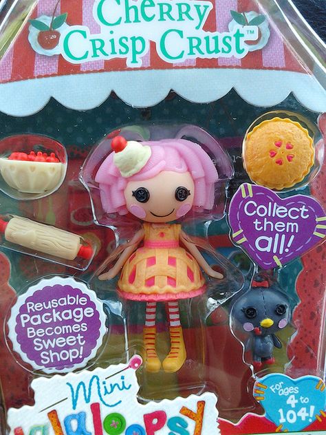 Mini Lalaloopsy Dolls, Lalaloopsy Dolls Mini, Mini Lalaloopsy, Lalaloopsy Mini, Lala Loopsy, 2000s Toys, Cherry Crisp, Lalaloopsy Dolls, Childhood Memories 2000