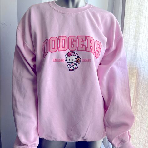 Unisex Cute Pink Dodger - Hello Kitty Sweater. I Ordered A Medium And Got A Large. Too Big For Me, But Need To Sell. Make Me A Reasonable Offer! Hello Kitty Sweater, Kitty Outfit, Sanrio Clothes, Kitty Sweater, Kitty Clothes, Hello Kitty Clothes, Comfy Sweaters, Oversized Sweater, Christmas Wishlist