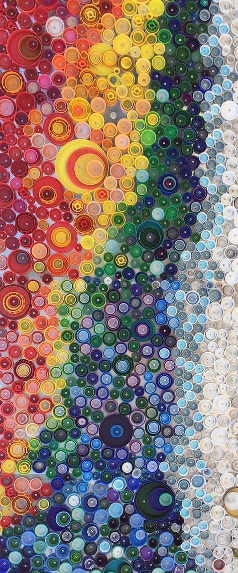 plastic bottle top mural Bottle Top Art, Plastic Bottle Tops, Reuse Bottles, معرض فني, Art Plage, Plastic Bottle Caps, Recycled Art Projects, Bottle Cap Art, Trash Art