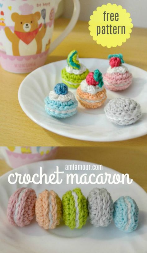 Delicious Crochet Macarons with Toppings in a fun and FREE crochet pattern recipe! Make your amigurumi macarons in all sorts of flavors and colors for a wonderful treat.  #freecrochetpatterns #amigurumifood #amigurumisweets #macaron #amigurumipattern Crochet Cake, Crochet Keychain Pattern, Pola Amigurumi, Food Patterns, Crochet Food, Kawaii Crochet, Crochet Amigurumi Free Patterns, Crochet Amigurumi Free, Haken Baby