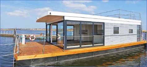 Luxury Houseboats, Boat House Interior, Floating Homes, Houseboat Living, House Boats, Lakefront Living, Water House, Casa Container, Tiny House Movement