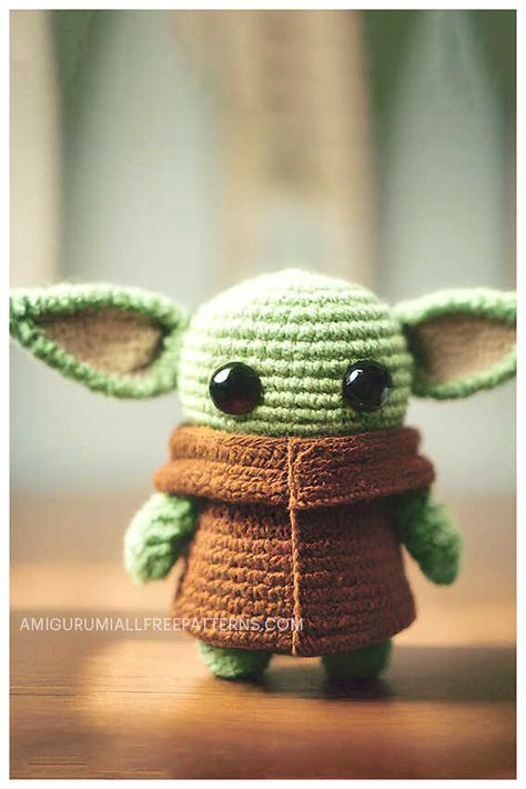 Grogu Crochet Pattern Free, Crochet Baby Yoda Pattern Free, Yoda Crochet Pattern Free, Baby Yoda Crochet Pattern Free, Crochet Grogu, Crochet Baby Yoda, Baby Yoda Amigurumi, Yarn Projects Crochet, Crochet Bat