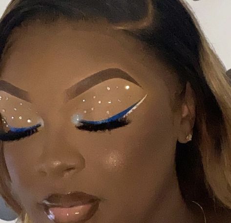 Blue Makeup Looks Rhinestones, Fancy Blue Makeup, Royal Blue Makeup Looks Black Women, Blue And Gold Makeup Looks, Birthday Makeup Looks, Gold Makeup Looks, Blue Makeup Looks, Beginners Eye Makeup, Prom Makeup Looks