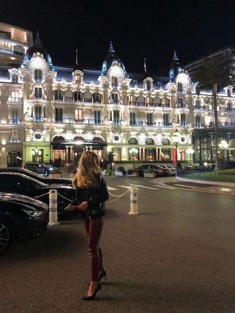 Monte Carlo Photo Ideas, Monaco Picture Ideas, Monaco Photo Ideas, Billionaire Life, Montecarlo Monaco, Italy Summer, Europe Photos, Instagram Photo Ideas Posts, Europe Summer