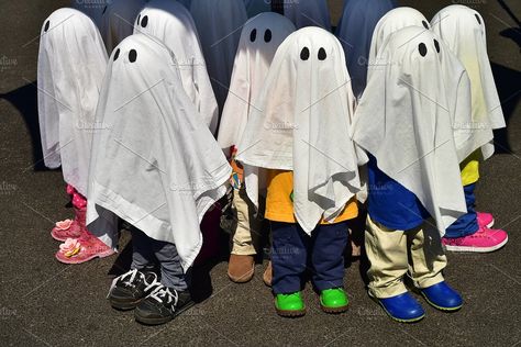 Halloween ghost figures sheets with shoes photograph by Marie Kaz Download these Photos on @creativemarket Zombie Kid, Scary Halloween Decorations Diy, Halloween Figures, Halloween Zombie, Elegant Halloween, Ghost Decoration, Scary Halloween Decorations, Zombie Halloween, Easy Diy Halloween