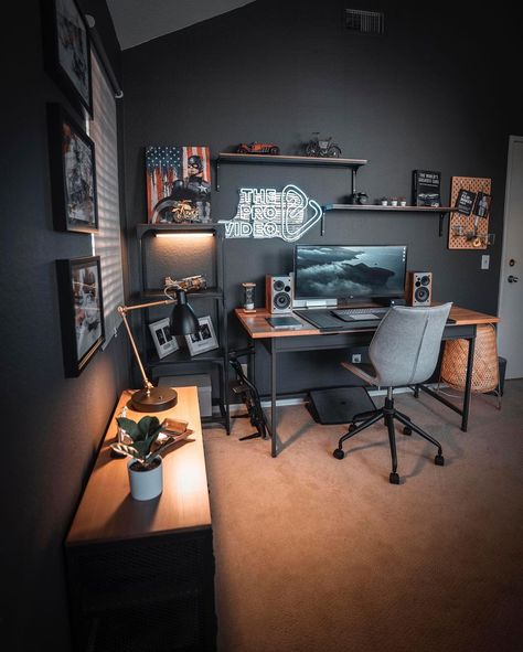 30 Aesthetic Desk Setups for Creative Workspace Workspace Home, Modern Home Offices, Computer Desk Setup, Desk Setups, Home Studio Setup, Aesthetic Desk, Bedroom Setup, Creative Workspace, Gaming Room Setup