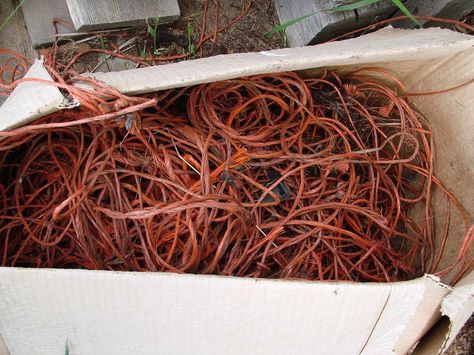 Bale Twine Crafts, Bailing Twine Projects, Baler Twine Crafts, Baling Twine Crafts, Twine Projects, Recycling Projects, Twine Crafts, String Crafts, Hay Bales