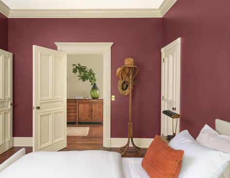 Benjamin Moore Historical Colors, Bedroom Paint Color Inspiration, Benjamin Moore Bedroom, Bedroom Paint Color, Grant Beige, Veranda Magazine, Historic Colours, Swiss Coffee, Paint Color Inspiration