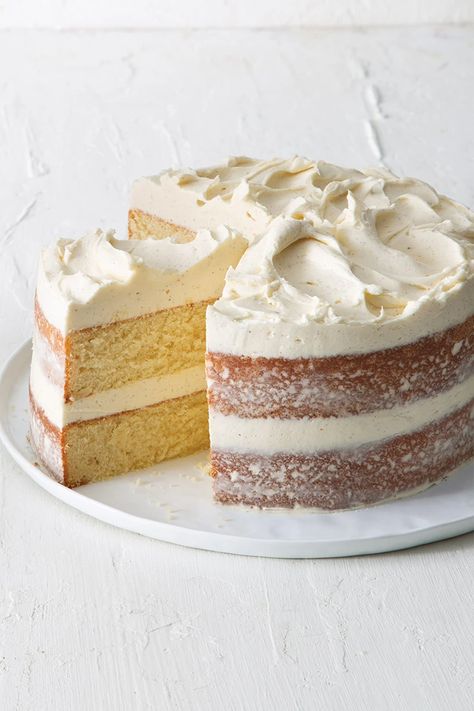 Vanilla Layer Cake with Creamy Vanilla Frosting - Heilala USA Yellow Cakes, Creamy Vanilla Frosting, Vanilla Layer Cake, Baking School, Layer Cake Recipes, Baking Recipe, Simple Cake, Pastry Tart, Sweet Cravings