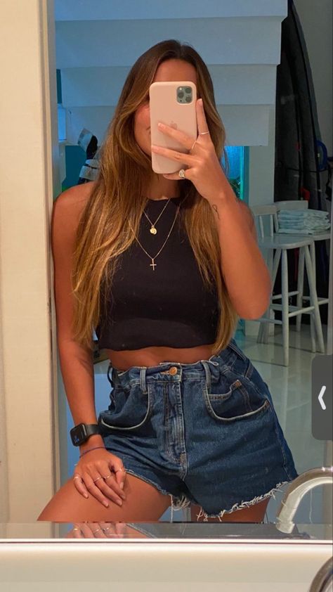 Look Short Jeans, Look Com Short, Short Jeans, Teen Fashion Outfits, Teen Fashion, Look Fashion, Summer Looks, I Dress, Stylish Outfits