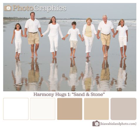 What to Wear? - Family Beach Portraits on Kiawah and Seabrook Islands - PhotoGraphics Family Beach Pictures Outfits, Beach Picture Outfits, Family Portrait Outfits, Family Photo Colors, Big Family Photos, Large Family Photos, Bts Outfits, Family Beach Portraits, Beach Picture