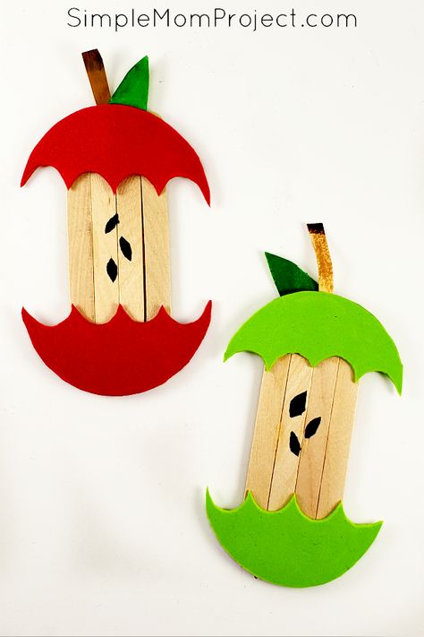 Paper Caterpillar, Popsicle Stick Craft, Apple Craft, Craft Easy, Stick Crafts, Back To School Crafts, School Craft, Popsicle Stick Crafts, Aktivitas Montessori