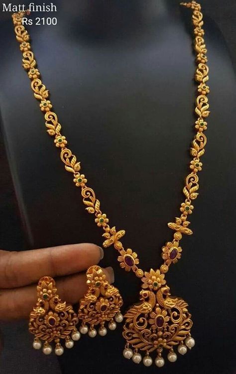 How to buy this pin.  any cod is available Long Chains With Pendants, Gold Long Chain With Pendant, Gold Necklace Long Indian, Long Jewellery Designs, Rani Haar Long Necklaces Gold Indian Jewelry Jewellery Designs, Gold Long Chains Indian Jewellery, Long Necklace Gold Indian Bridal, Rani Haar Gold Jewellery Designs, Long Chain Necklace Gold Indian