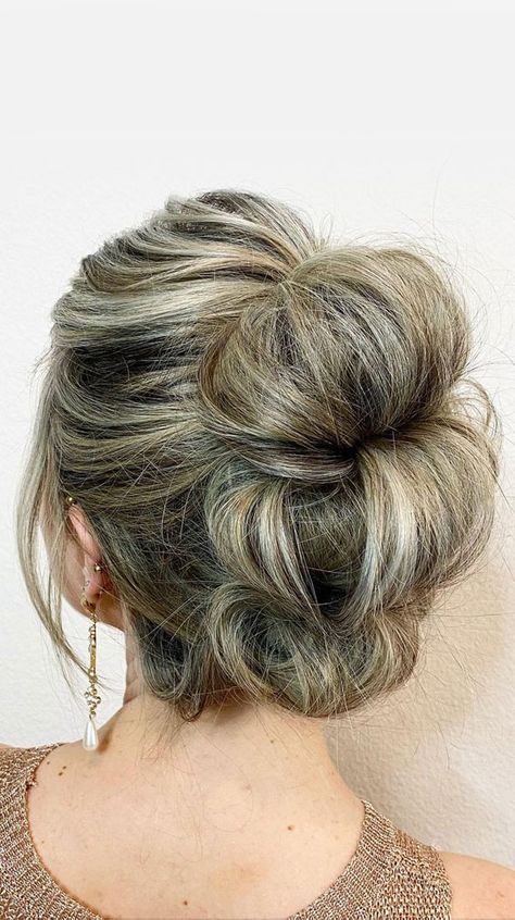 54. Trendy Bubble Mohawk Hair Do When you need a fabulous updo hairstyle whether for evening occasion or professional look. We put together 70... Bubble Mohawk, Short Hair Mohawk, Mohawk Updo, Mohawk Hair, High Updo, Hairstyle Updo, Easy Updo, Wedding Hair Up, Easy Updo Hairstyles